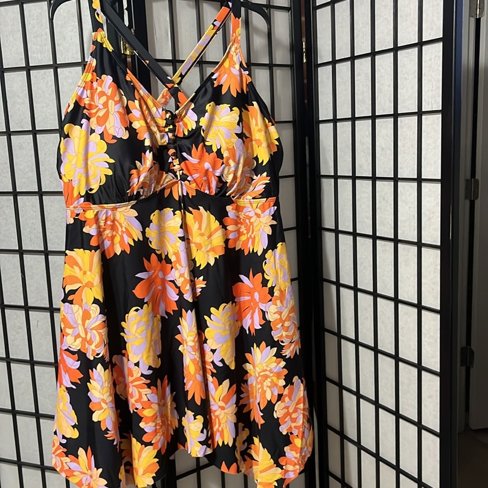 Swimsuit Top Elegant Floral Tankini Dress,  Orange and Black Size 24